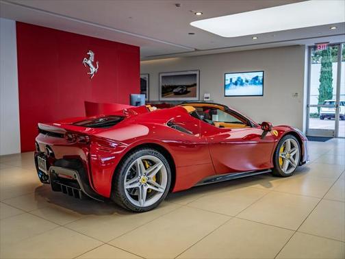 2023 Ferrari SF90 Spider Base