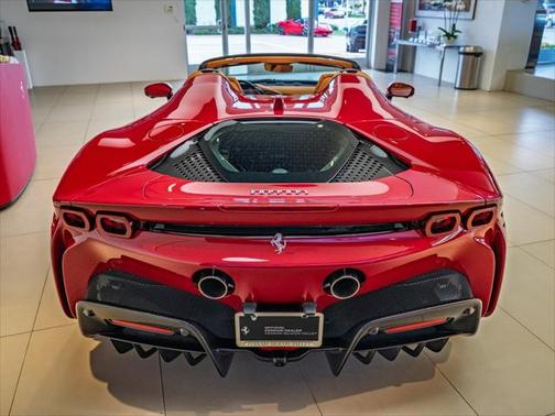 2023 Ferrari SF90 Spider Base