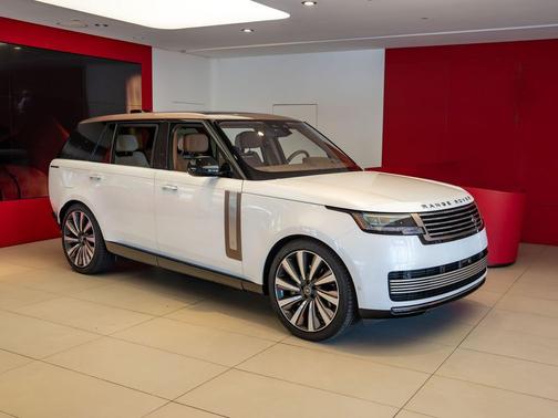 Icy White 2022 Land Rover Range Rover 5.0L V8 Supercharged SV Autobiography