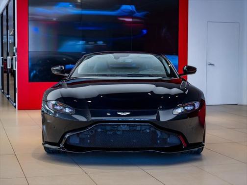 2020 Aston Martin Vantage Base