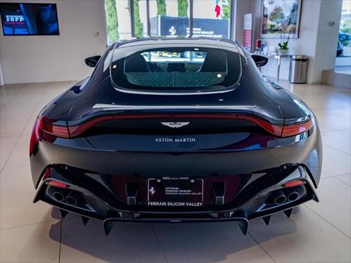 2020 Aston Martin Vantage Base