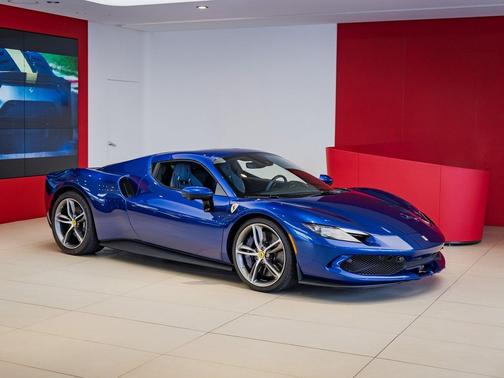 2025 Ferrari 296 GTS Base