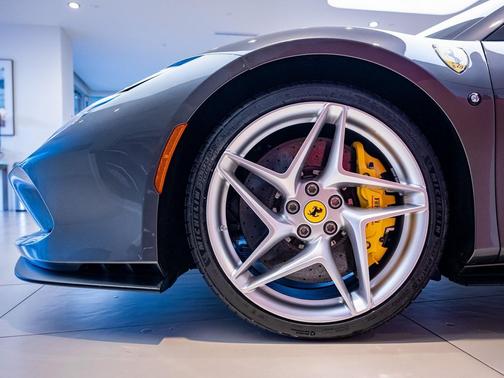 2022 Ferrari F8 Spider Base