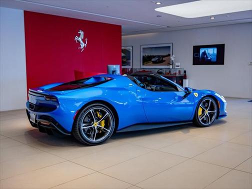2024 Ferrari 296 GTS