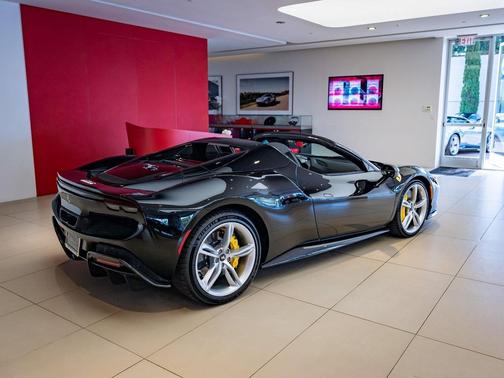 2024 Ferrari 296 GTS 