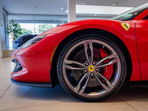 2024 Ferrari 296 GTS
