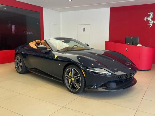 Blu Pozzi 2025 Ferrari Roma Spider Base