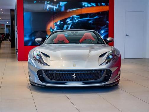 2021 Ferrari 812 GTS Base