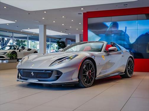 2021 Ferrari 812 GTS Base