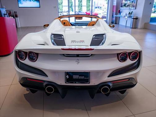 2022 Ferrari F8 Spider Base