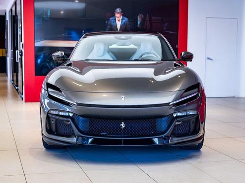 2024 Ferrari Purosangue Base