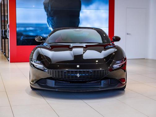 2024 Ferrari Roma Base