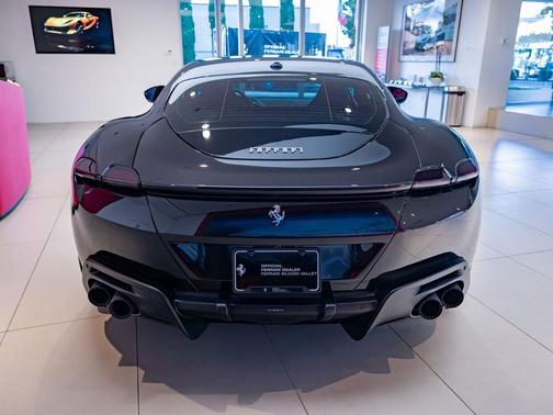 2024 Ferrari Roma Base