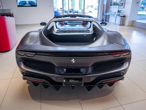 2023 Ferrari 296 GTS 