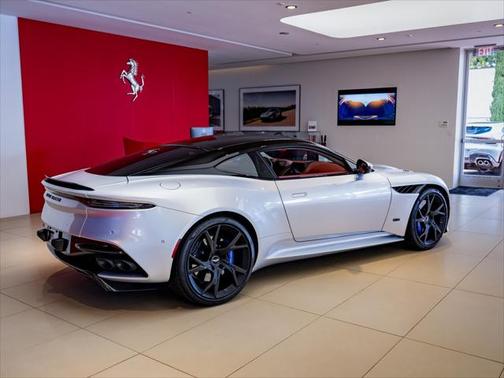 2019 Aston Martin DBS Superleggera