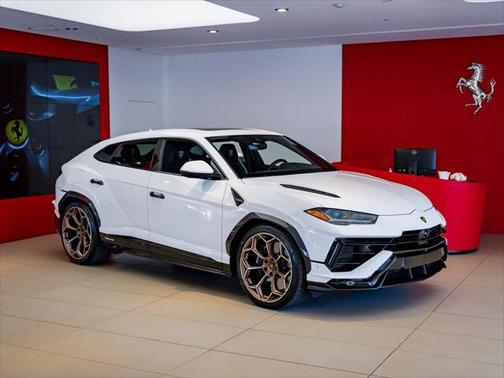 2024 Lamborghini Urus Performante