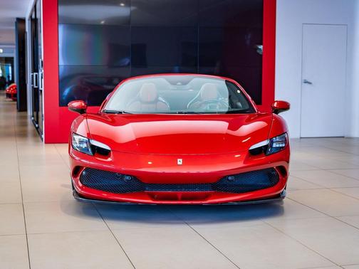 2025 Ferrari 296 GTS 