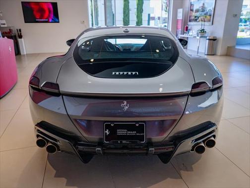 2022 Ferrari Roma Base