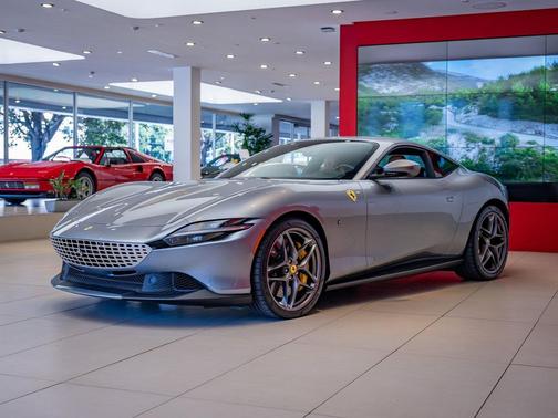 2022 Ferrari Roma Base