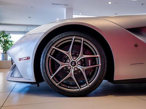 2014 Ferrari F12berlinetta Base