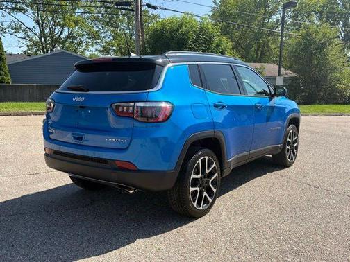 Laser Blue Pearlcoat 2018 Jeep Compass Limited