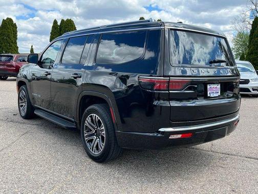 Diamond Black Crystal Pearlcoat 2024 Jeep Wagoneer Series II 4x4