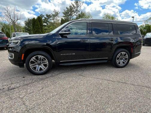 Diamond Black Crystal Pearlcoat 2024 Jeep Wagoneer Series II 4x4