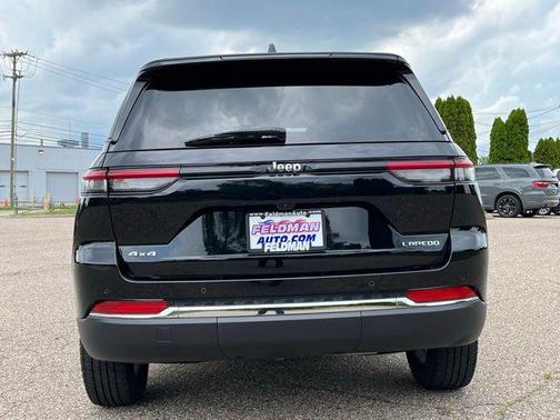 2023 Jeep Grand Cherokee Laredo