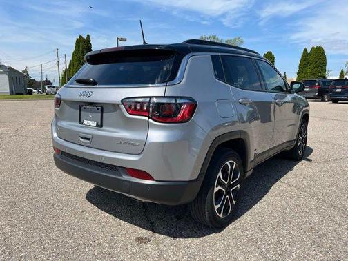 Billet Silver Metallic Clearcoat 2023 Jeep Compass Limited