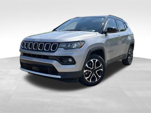 Billet Silver Metallic Clearcoat 2023 Jeep Compass Limited