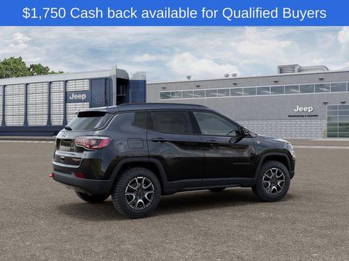 Diamond Black Crystal Pearlcoat 2026 Jeep Compass Trailhawk