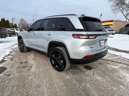 2023 Jeep Grand Cherokee Altitude