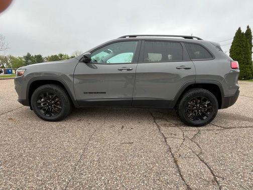 2023 Jeep Cherokee Altitude