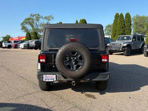 Black Clearcoat 2021 Jeep Wrangler Unlimited Sport