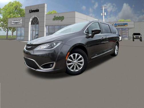 2018 Chrysler Pacifica Touring-L Plus