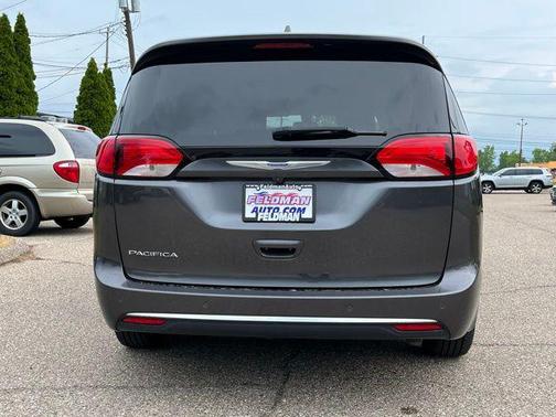 2018 Chrysler Pacifica Touring-L Plus