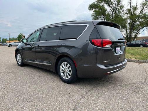 2018 Chrysler Pacifica Touring-L Plus