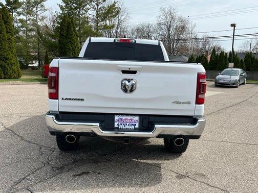 Bright White Clearcoat 2023 RAM 1500 Laramie