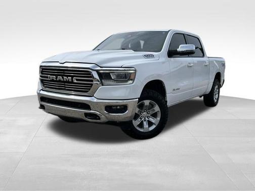 Bright White Clearcoat 2023 RAM 1500 Laramie