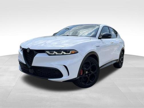 Alfa White 2024 Alfa Romeo Tonale Veloce EAWD