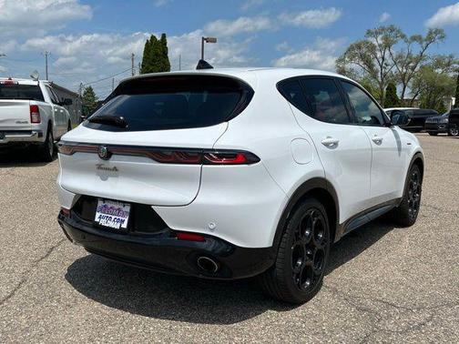 Alfa White 2024 Alfa Romeo Tonale Veloce EAWD
