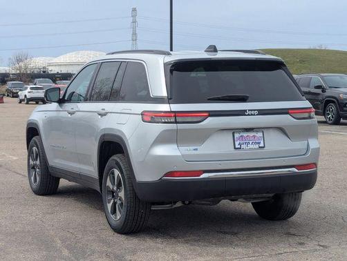 2025 Jeep Grand Cherokee 4xe Base
