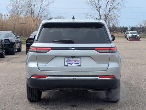 2025 Jeep Grand Cherokee 4xe Base