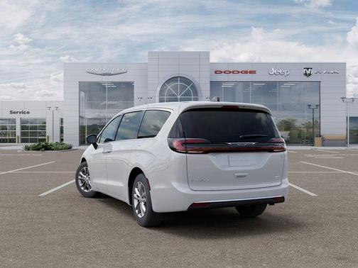 Pw7 2027 Chrysler Pacifica L