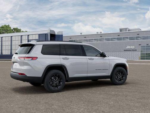 Bright White Clearcoat 2026 Jeep Grand Cherokee L Altitude