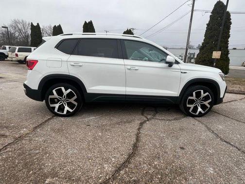 2022 Volkswagen Taos 1.5T SEL