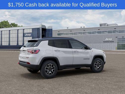 Bright White Clearcoat 2026 Jeep Compass Trailhawk