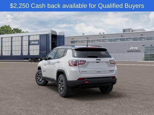 Bright White Clearcoat 2026 Jeep Compass Trailhawk