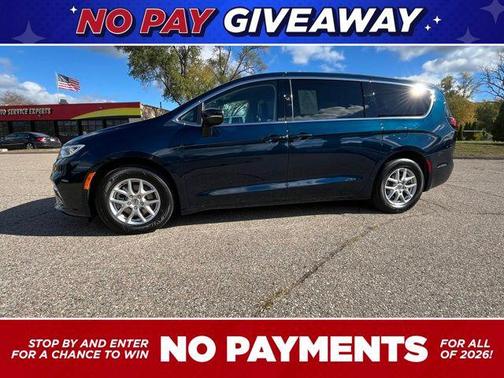 2023 Chrysler Pacifica Touring L