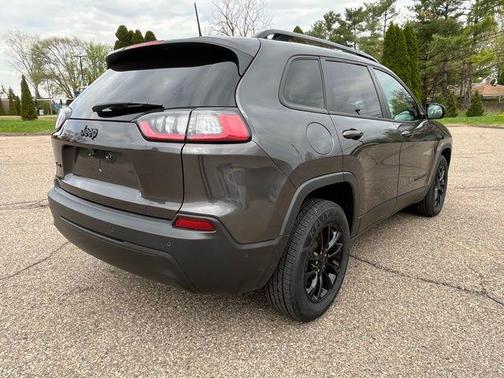 2023 Jeep Cherokee Altitude